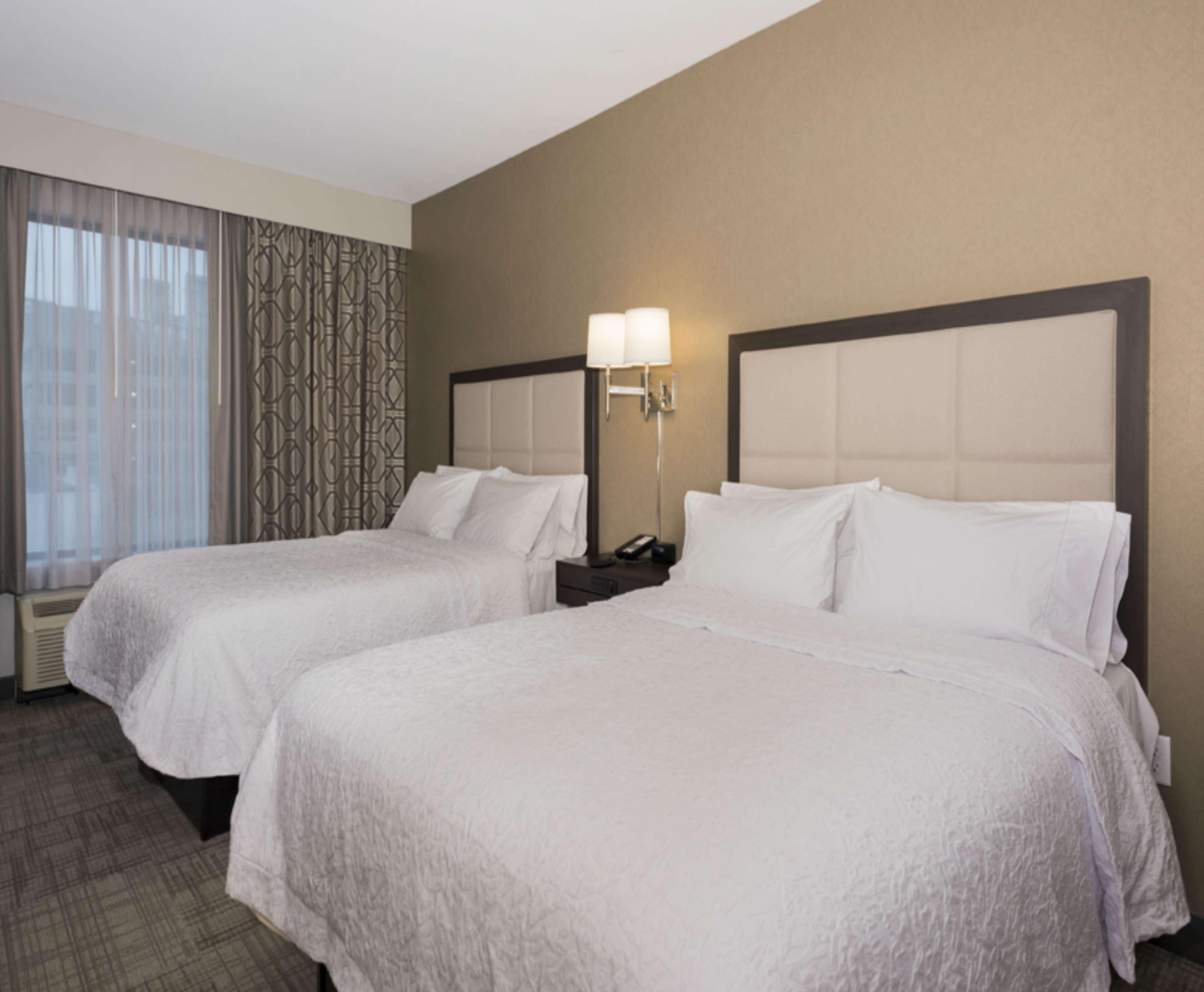 Hampton Inn And Suites Minneapolis University Area, Mn Экстерьер фото