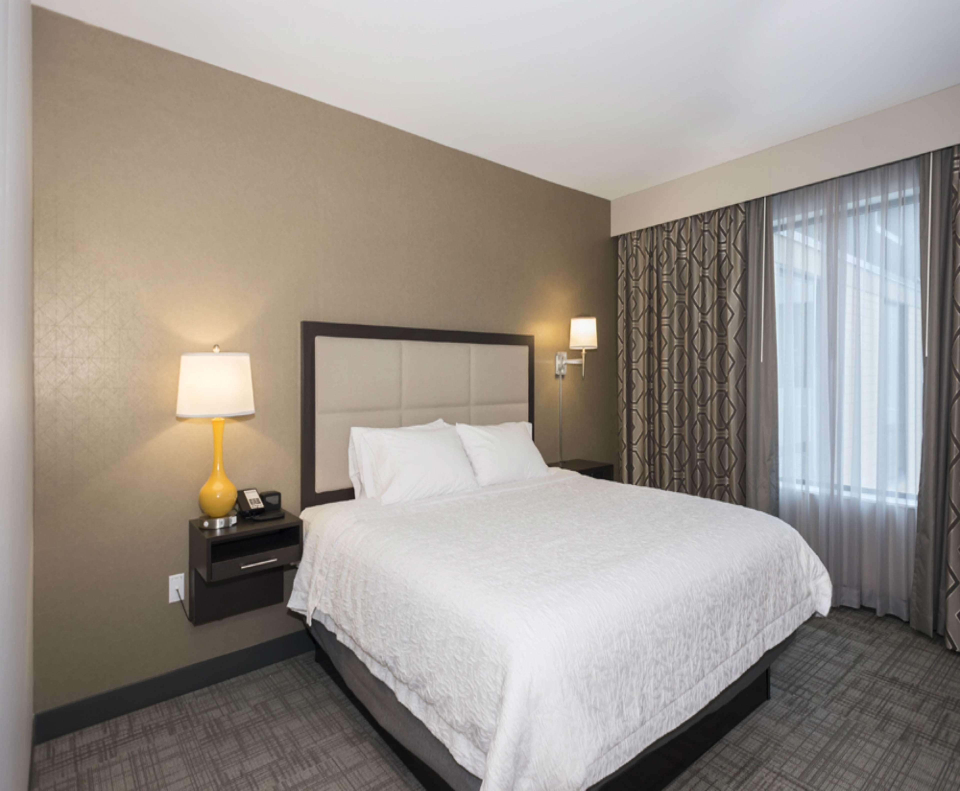 Hampton Inn And Suites Minneapolis University Area, Mn Экстерьер фото