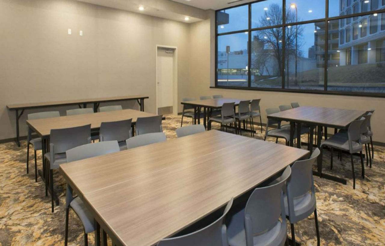 Hampton Inn And Suites Minneapolis University Area, Mn Экстерьер фото